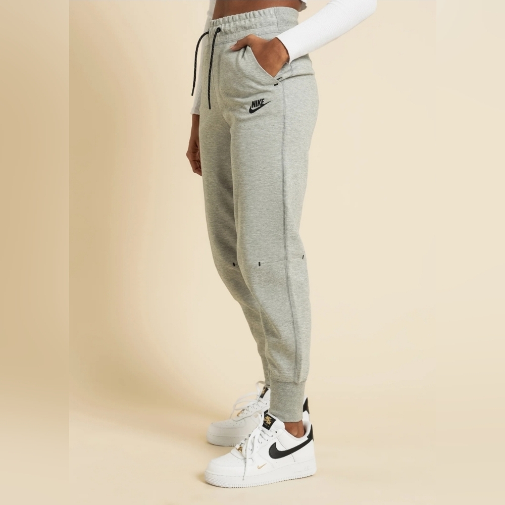 Nike Light Gray Joggers Size Xs